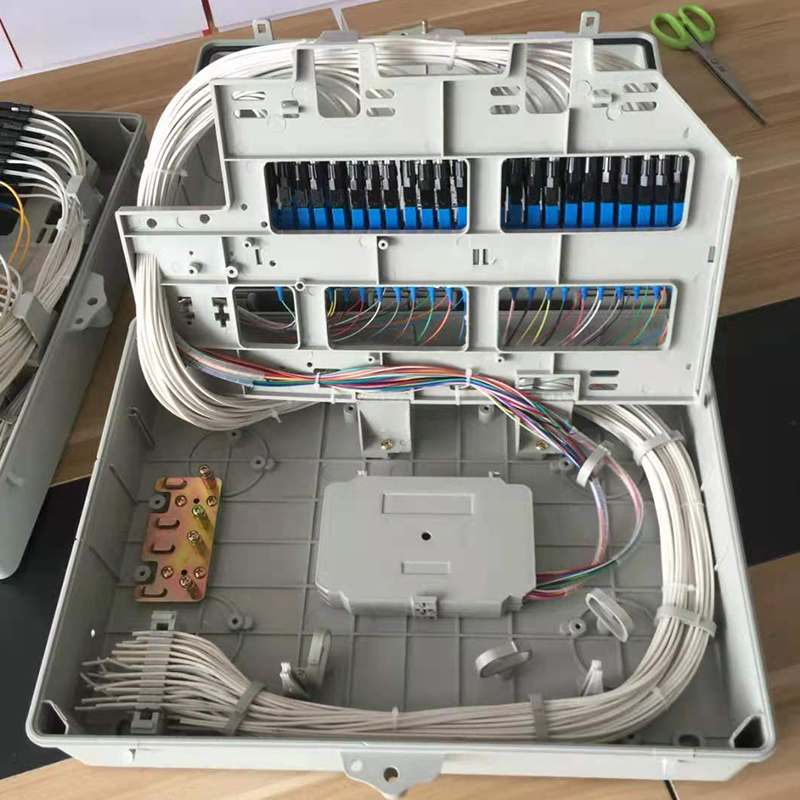 FTTH BOX 16 هسته ای در فضای باز جعبه توزیع فیبر 16 پورت با جعبه ترمینال تقسیم کننده 1x16 plc برای نصب روی دیوار و پایه